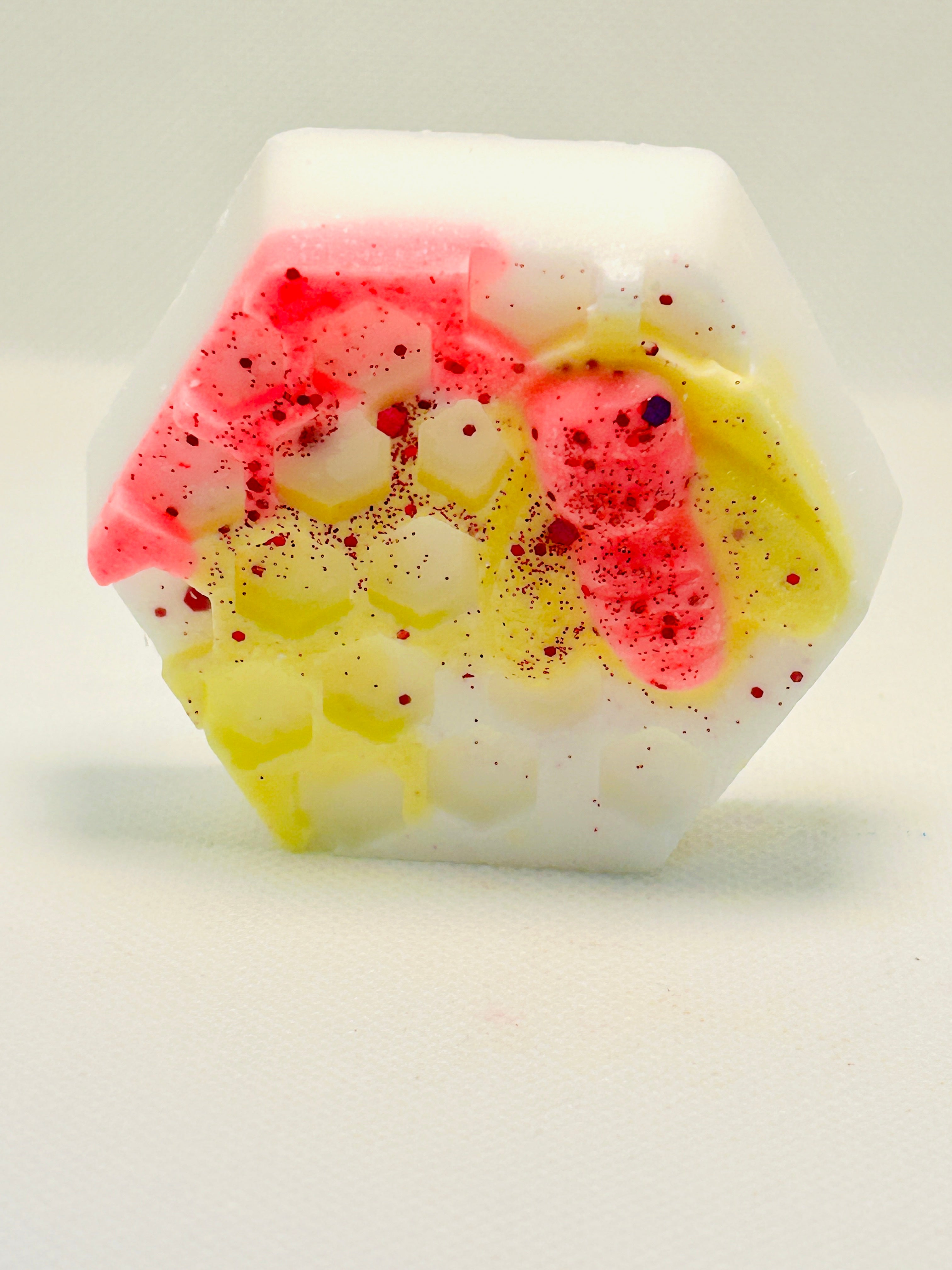Large honeycomb wax melts