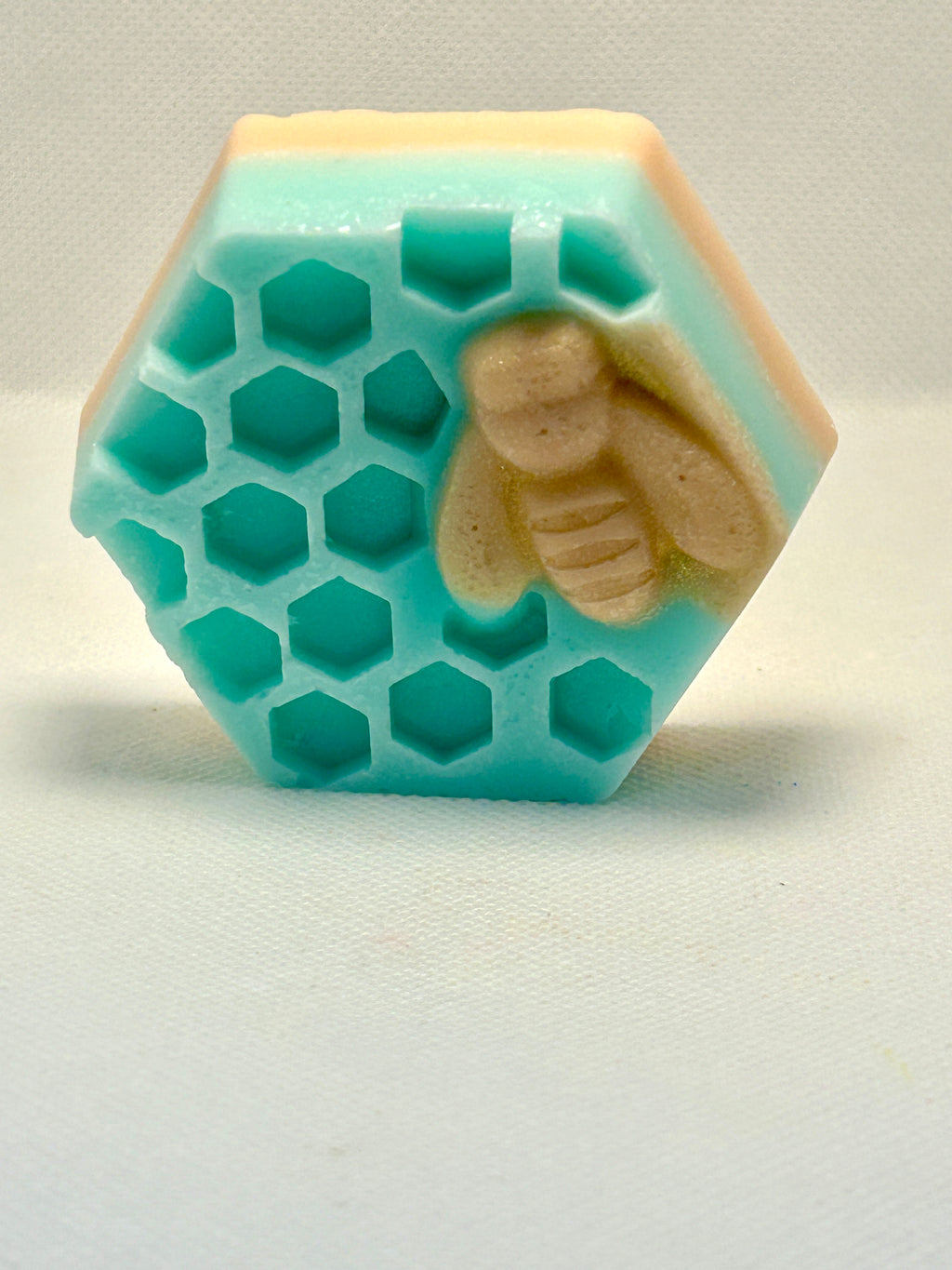 Large honeycomb wax melts